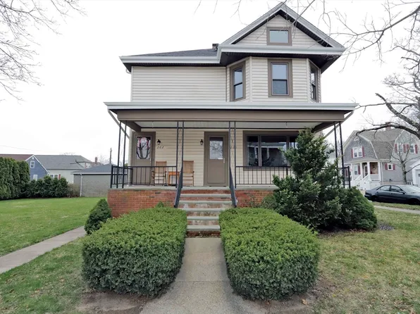 262 Wood St, New Bedford, MA 02745