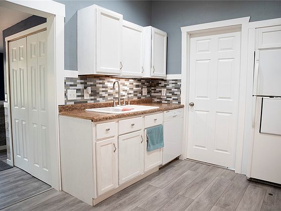 5th image of 3026 11th Street