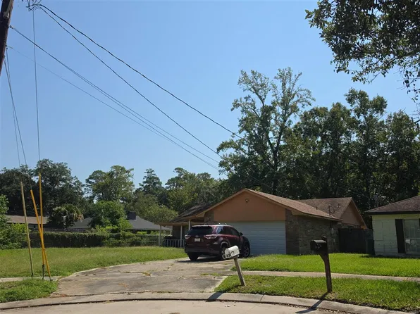 631 Markham Dr, Slidell, LA 70458