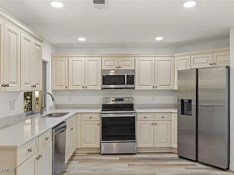 16941 Carolyn Ln — Photo 4