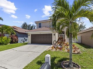 7842 Springfield Lake Dr, Lake Worth, FL 33467