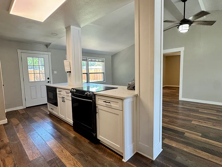 13237 Castleton Pl — Photo 3