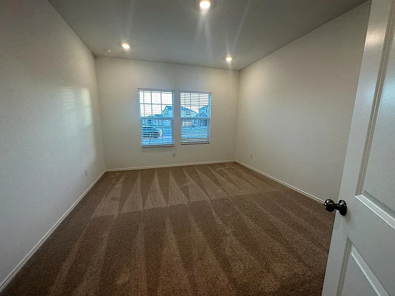 1018 Ascari Ct — Photo 25