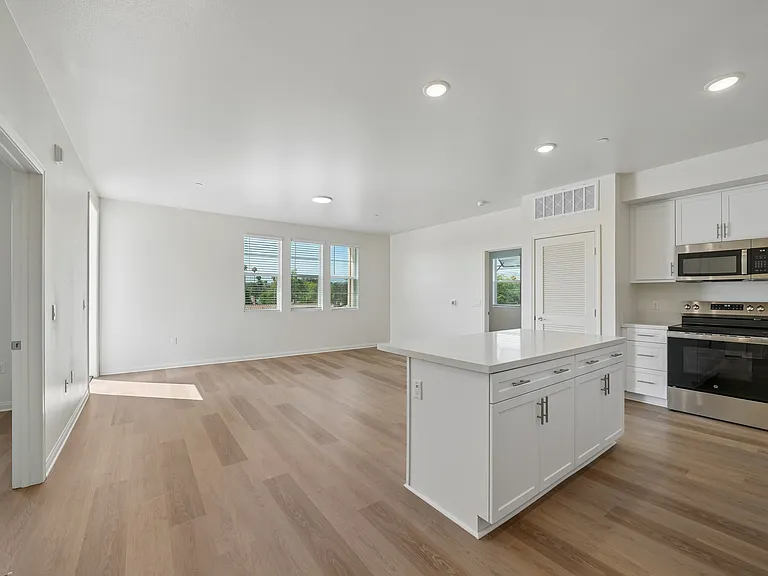Gallery Park Apartments — Photo 7