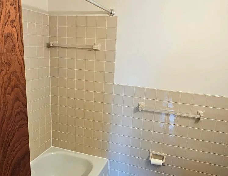 14 Auburn Rd #8 — Photo 7