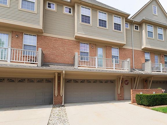 3rd image of 56659 Long Island Dr #133