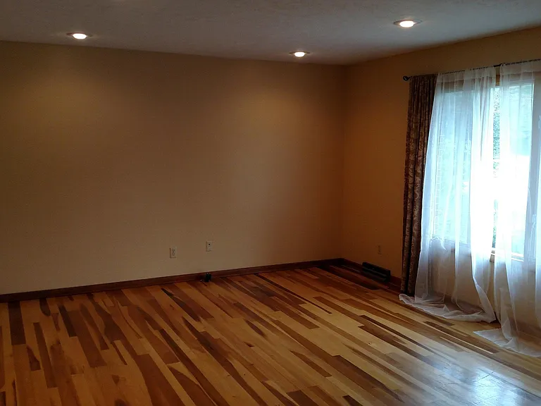 324 S Rose Ave — Photo 4