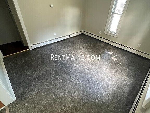 3rd image of 61-63 Pearl St APT 4