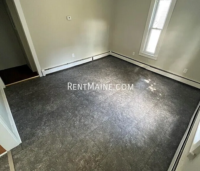61-63 Pearl St #4 — Photo 3