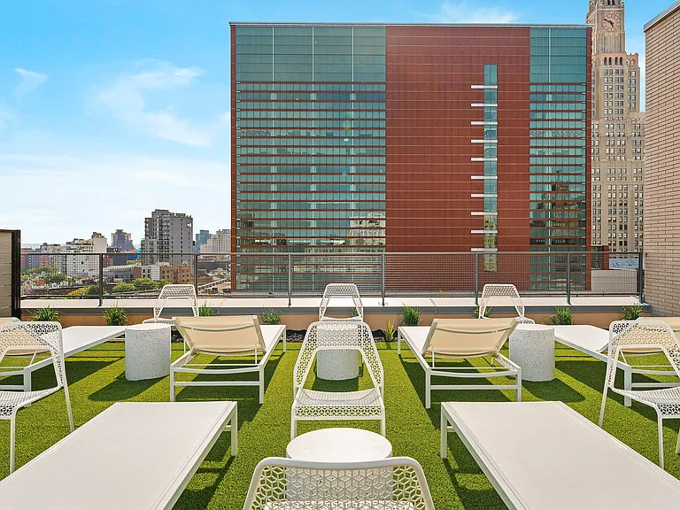 151 S Elliott Pl #3H — Photo 43