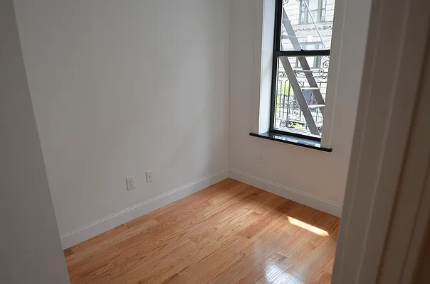 Rented by CITY SKYLINE REALTY INC | media 2