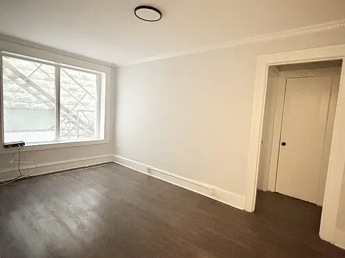 524 Pitt St W Photo 1