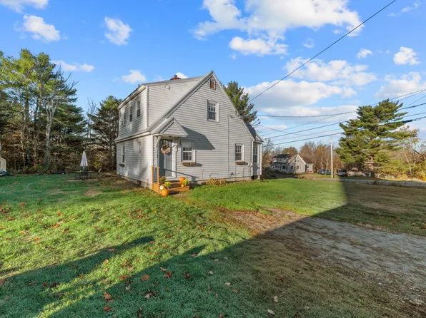 1 Mcnally Road, Clinton, ME 04927