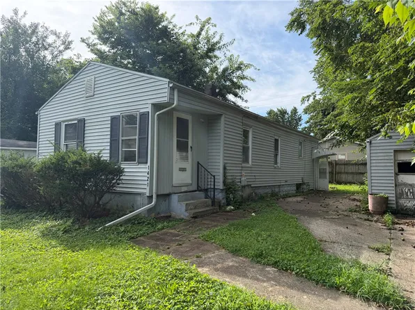 1421 E Sedgwick St, Decatur, IL 62521