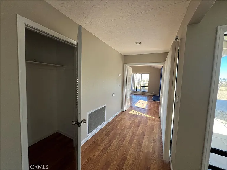 18530 Eucalyptus St — Photo 19