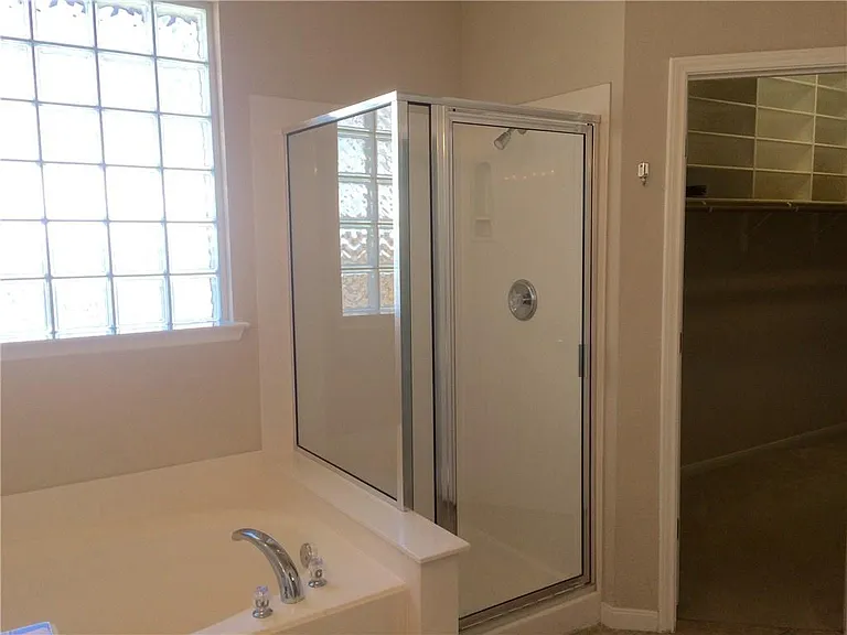 15409 Fisher Island Dr — Photo 10