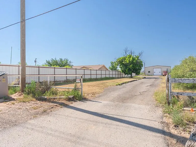 118 E County Road 120 — Photo 41