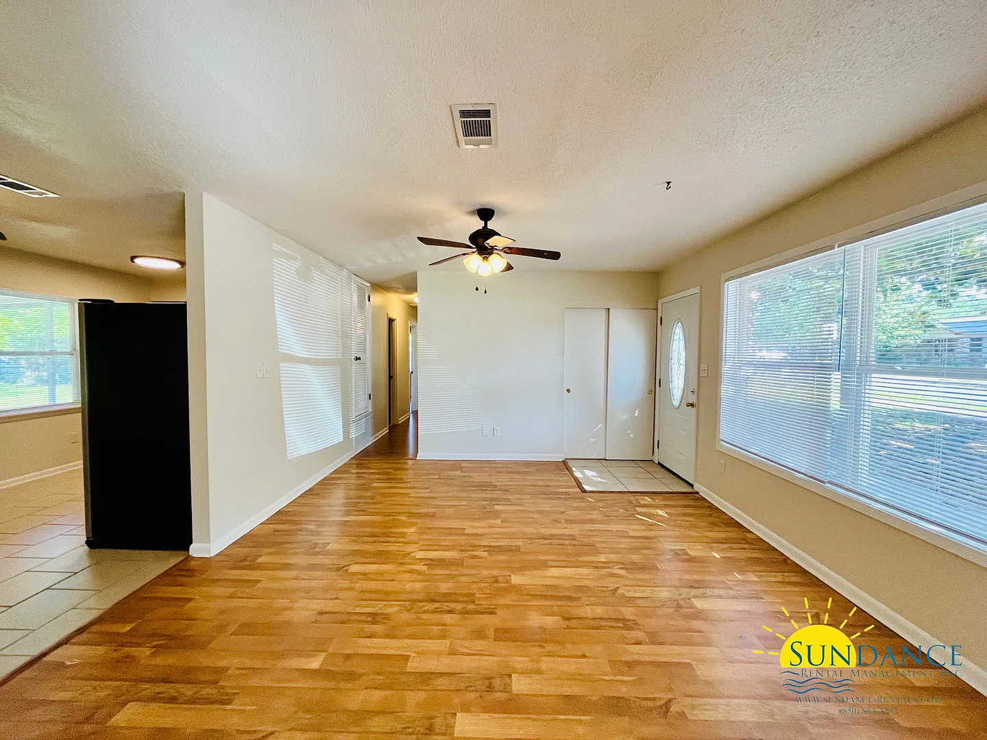 Nice 3 Bedroom Home in Niceville near Eglin AFB! — Photo 3