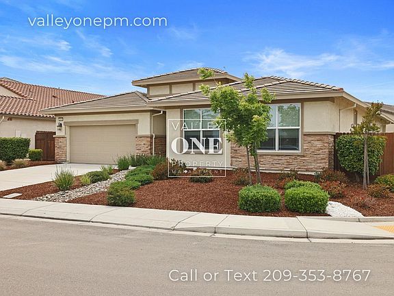 2nd image of 2101 Pagola Ave