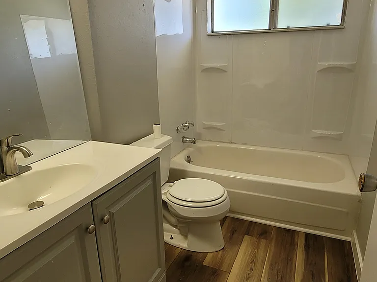 580 S 7th St — Photo 7