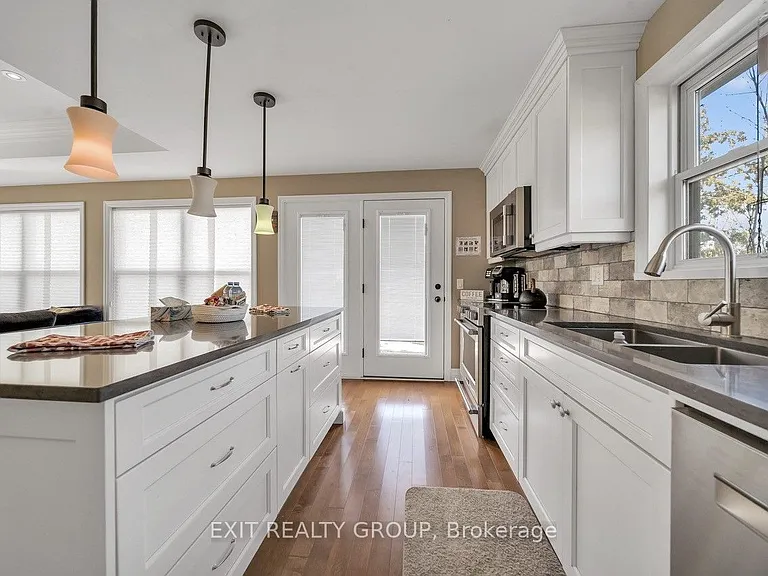 1531 Foxboro Stirling Rd — Photo 16