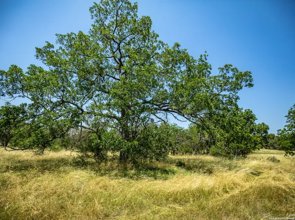 154 Steel Creek Crest, Center Point, TX 78010