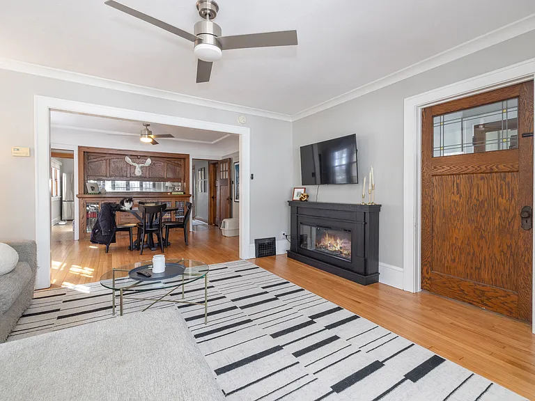 2881 S Wentworth Ave #1 — Photo 6