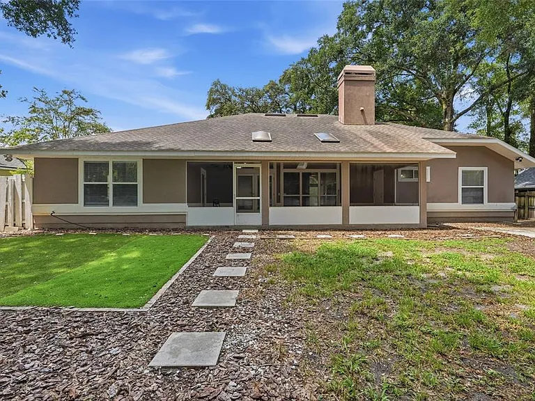 1111 SW 80th Dr — Photo 24