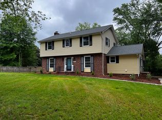 818 Montpelier Dr, Greensboro, NC 27410