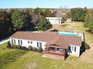 89 Fieldcrest Dr, Byron, GA 31008