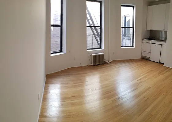 Rented by Corcoran | media 59