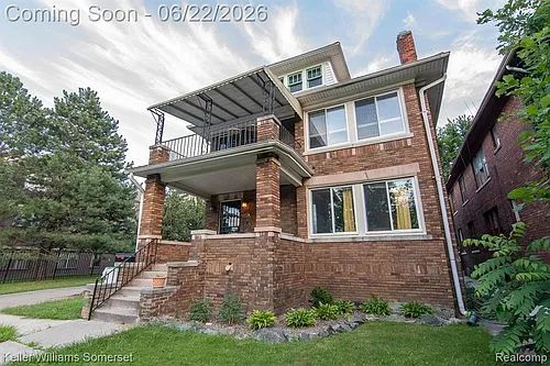 2257 Blaine St Photo 1