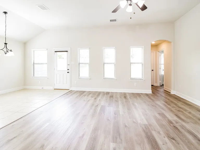 334 Highmeadow Rd — Photo 5