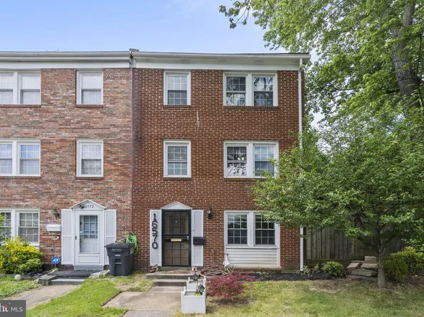 16570 Royal Ct, Woodbridge, VA 22191