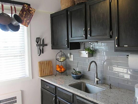 5th image of 4352 N Pershing Dr APT 1
