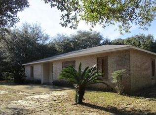 2731 Blue Jay Dr, Navarre, FL 32566