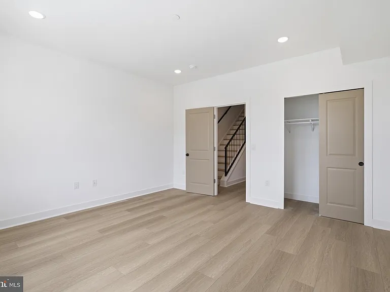 3931 Fairmount Ave #3 — Photo 9