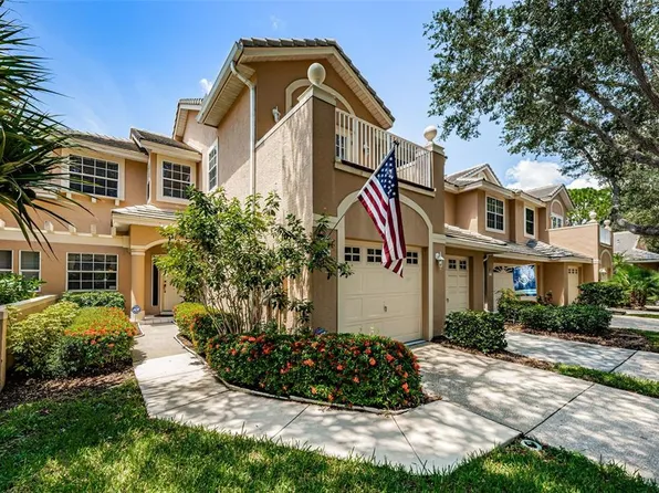 5071 White Pine Cir NE, Saint Petersburg, FL 33703