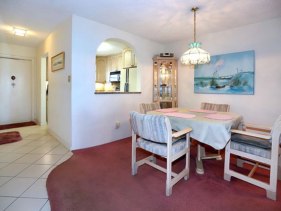 4th image of 2901 N Halifax Ave APT 223