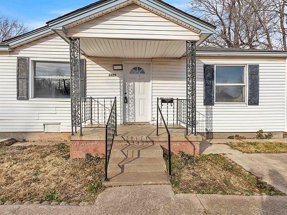 2nd image of 4405 SE 40th St