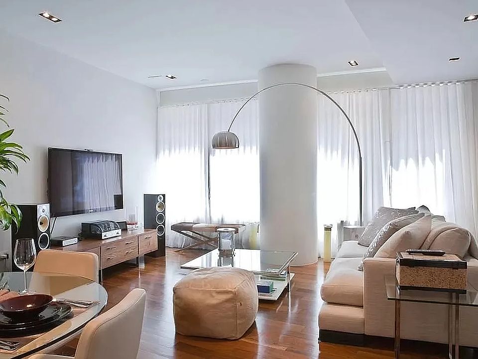 1st image of 40 Broad St APT 10B