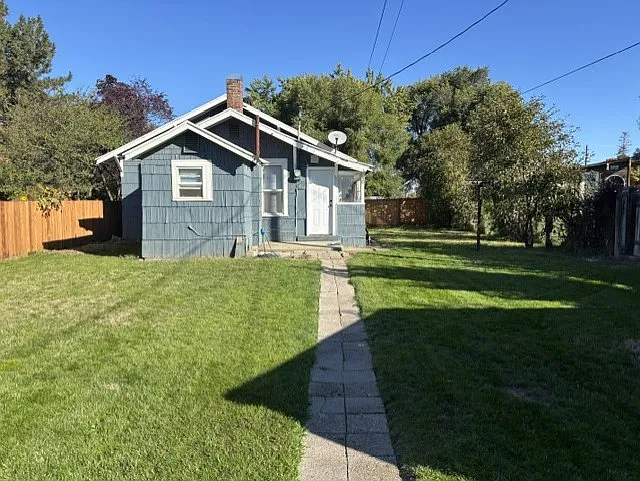 2 bed, 842 sqft, $1,550 — Photo 2