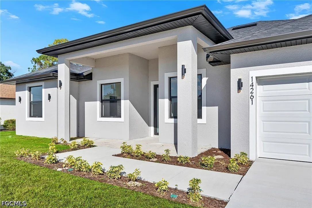 4 bed, 3.0 bath, 1935 sqft, $2,499 — Photo 1