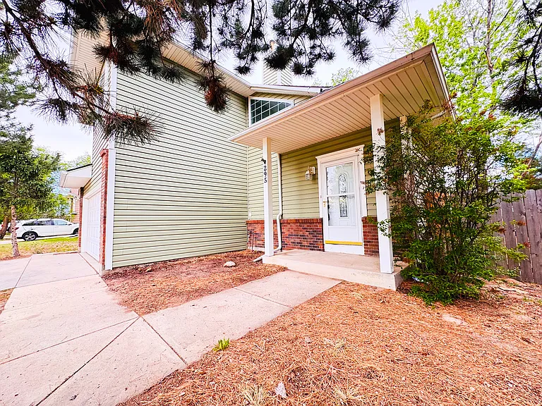 295 Pucket Cir — Photo 2