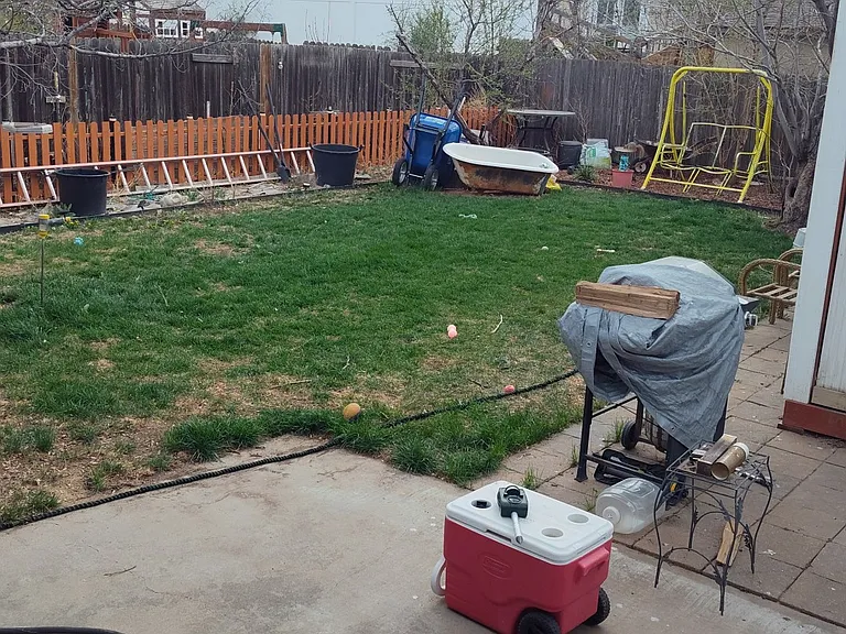 1110 Applewood Ave — Photo 2