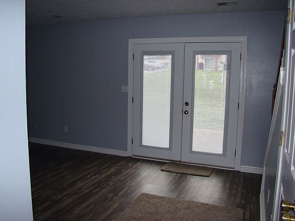 3rd image of 2204 Buckingham Sq