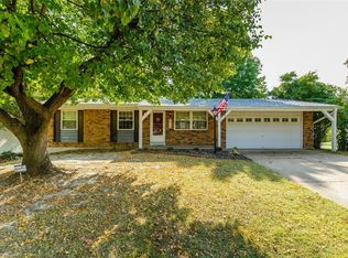 500 Lee Dr, Saint Charles, MO 63301
