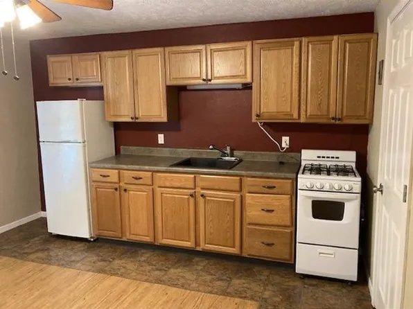 1011 Fremont St, Manhattan, KS