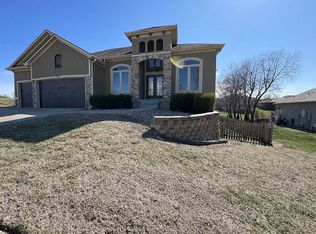 1221 Deaton Cir, Raymore, MO 64083