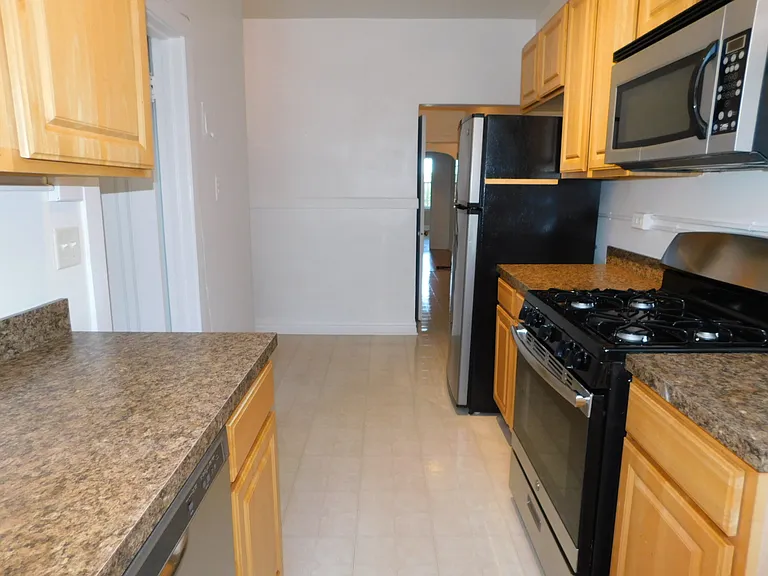 402 Lee St #3 — Photo 7